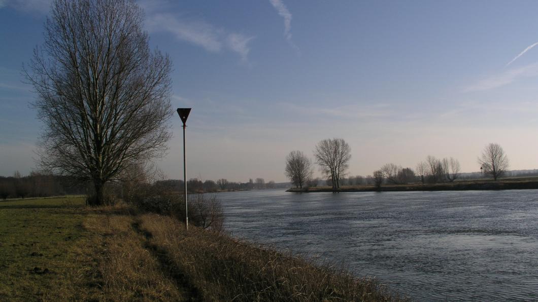 IJssel fietspad Eefde Epse