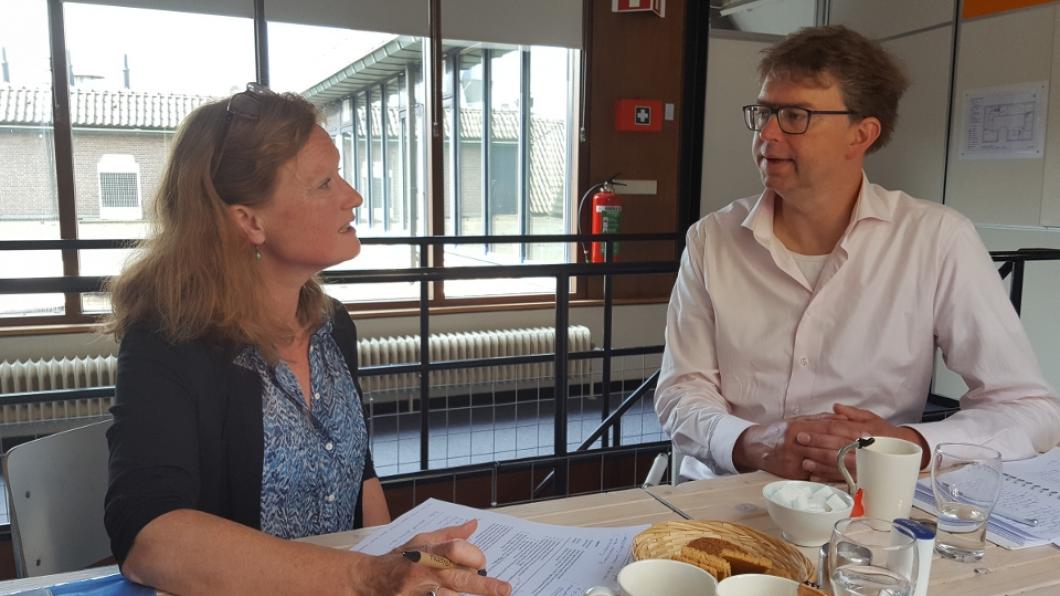 Henk maakt kennis met Lisette Lagerweij - directeur Muzehof Henk van Zeijts maakt kennis met Lisette Lagerweij - directeur Muzehof